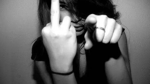 16岁女孩两年迷茫颓废：她究竟怎么了？