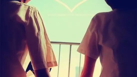 27岁女性恋爱障碍揭秘：为何无法维持亲密关系？