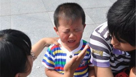 6岁女儿一批评就哭？家长如何温和引导孩子接受反馈