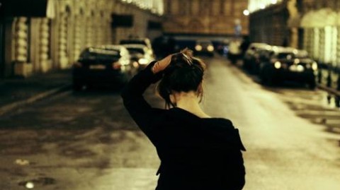 当你难过时，为什么总渴望别人能察觉你的情绪？