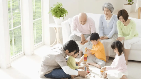 从双宿双飞到单身生活：如何应对孤独感并自我成长？