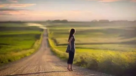 为什么我总是舍不得断掉痛苦的关系？揭秘喜欢不适合的人的心理原因