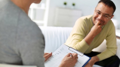 25岁男生工作不开心？心理学角度解析如何走出职业迷茫