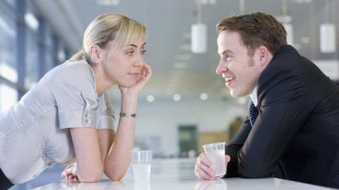 为什么我们总不敢对伴侣说出真实感受？学会沟通让爱情更甜蜜