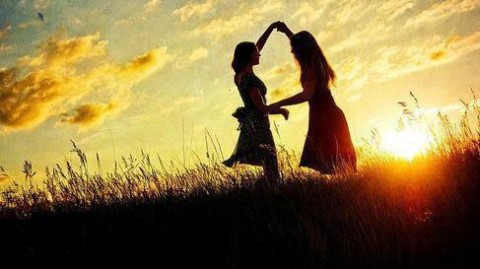 十年闺蜜闹绝交？三招教你挽回十年友情